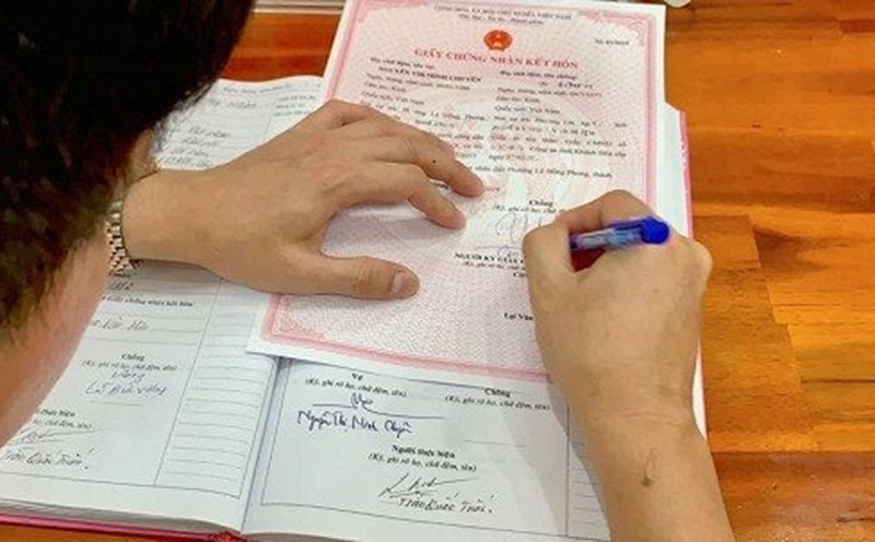 thủ tục đăng ký kết hôn 2024